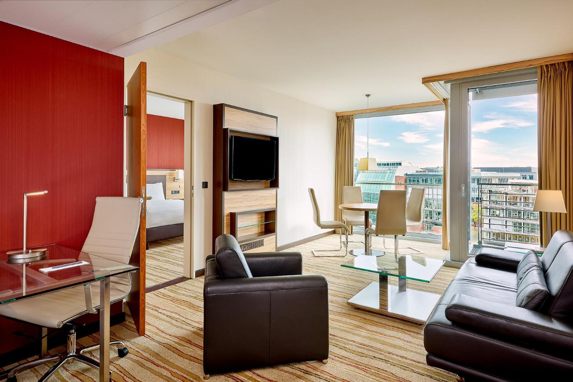 คอร์ทยาร์ด บาย แมริออท ดึสเซลดอร์ฟ ฮาเฟน Hotel ดุสเซลดอร์ฟ ภายนอก รูปภาพ